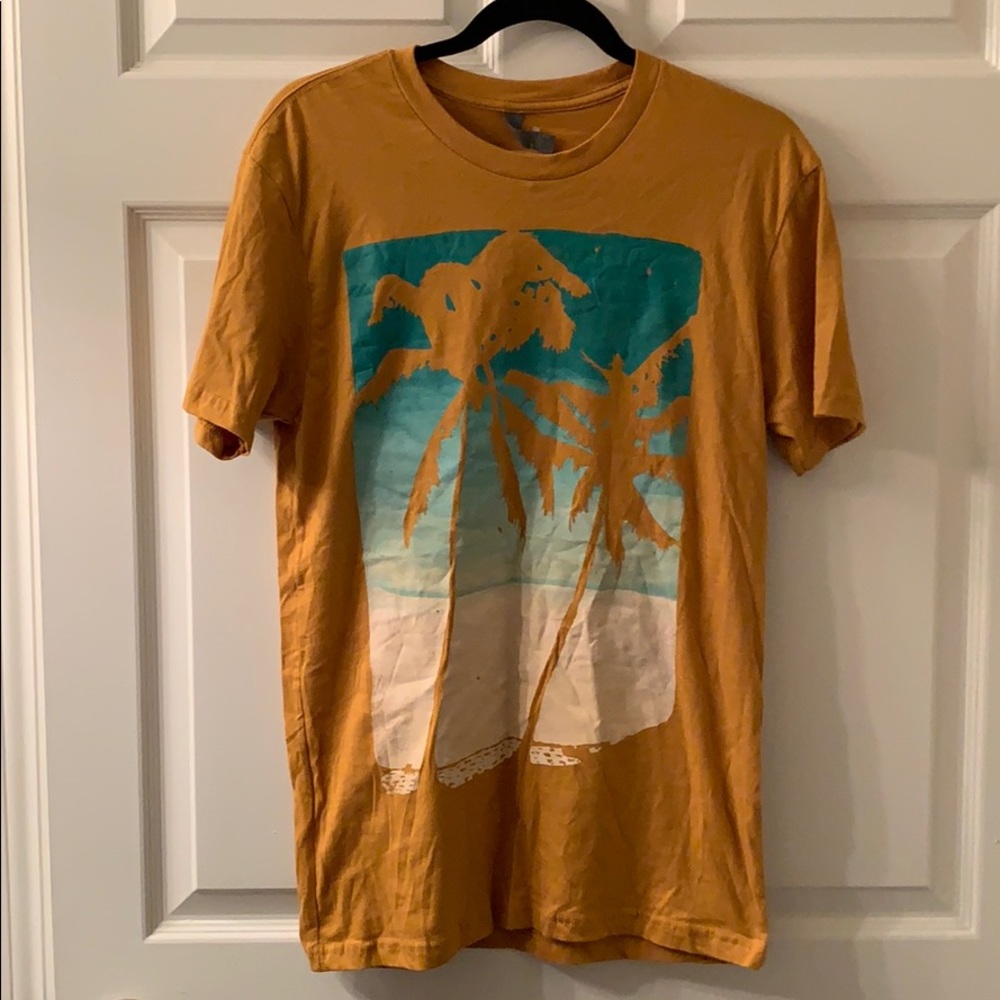 NWT Handprinted custom Hawaiian Palm tree art tee